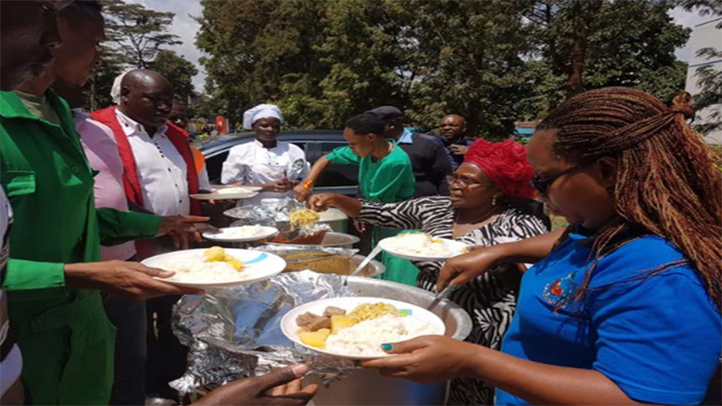 Parishioners of Holy Trinity-Kileleshwa, St Austin and Consolata shrine serve food and refreshments to rescue teams at the 14 Riverside drive on 16th January 2019.